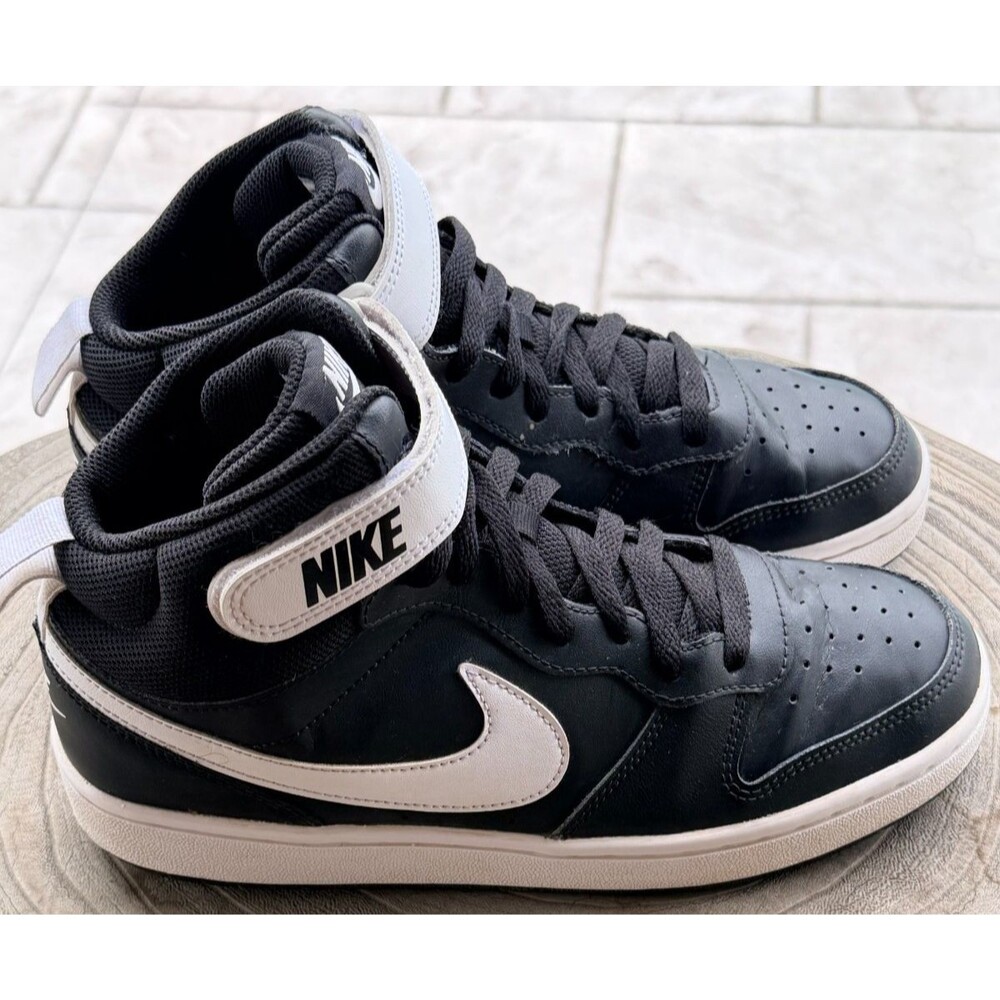 Nike Court Borough Mid 2 Black White Mid Top Trainers CD7782-010 Youth Size 7Y